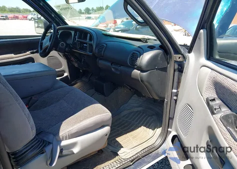 2000 Dodge Ram 1500 St from USA, damaged, VIN 3B7HC12Z2YG122832